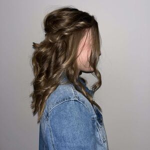 Meet your Posher, Bailey